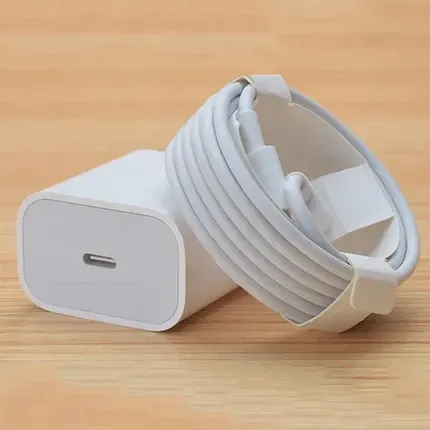 Chargeur rapide Phantom ou iPhone — vue 2